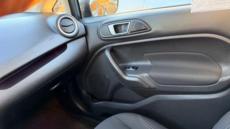 2016 Ford Fiesta SE