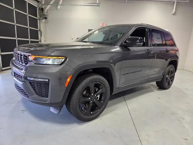 2026 Jeep Grand Cherokee Limited 4x2