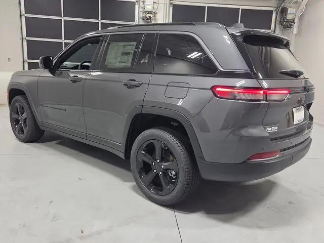 2026 Jeep Grand Cherokee Limited 4x2