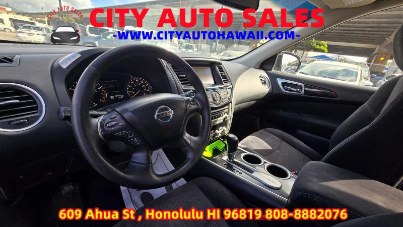 2015 Nissan Pathfinder SV