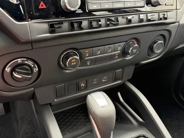 2026 Nissan Frontier Crew Cab SV 4x4