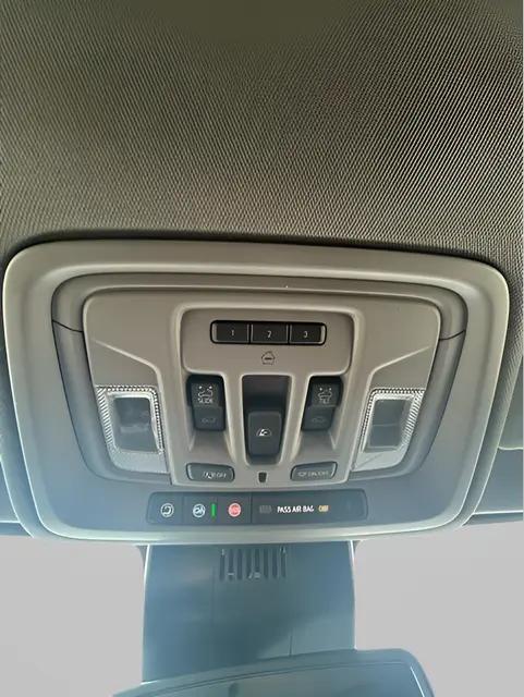 2025 Chevrolet Silverado 1500 4WD Crew Cab Short Bed LTZ