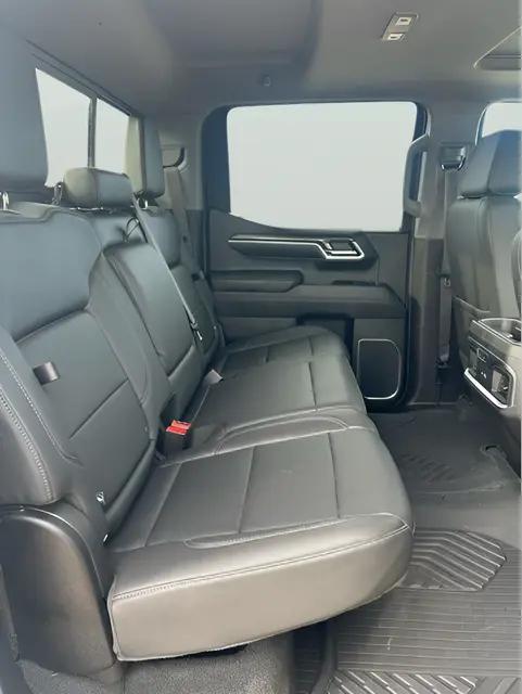 2025 Chevrolet Silverado 1500 4WD Crew Cab Short Bed LTZ