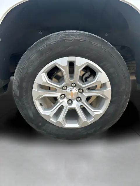 2025 Chevrolet Silverado 1500 4WD Crew Cab Short Bed LTZ