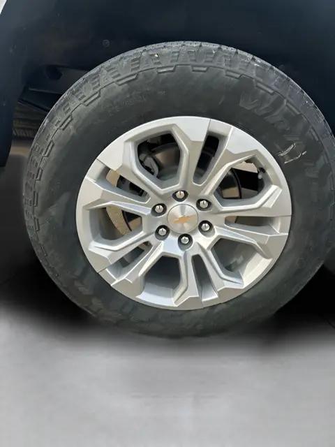 2025 Chevrolet Silverado 1500 4WD Crew Cab Short Bed LTZ