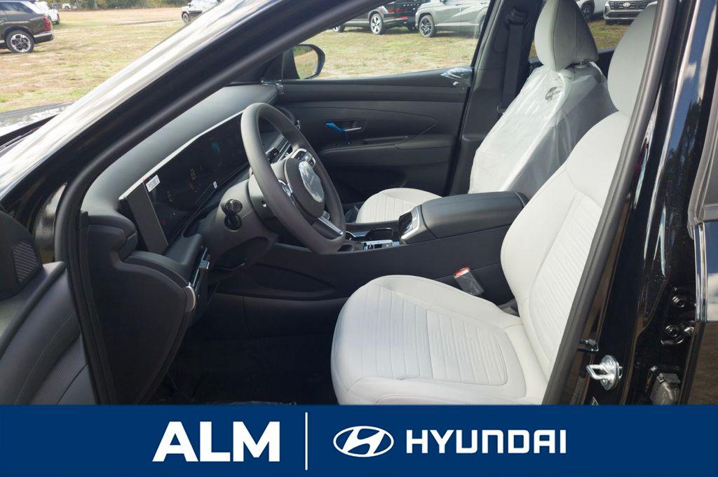 New 2026 Phantom Black HYUNDAI SE FWD image 14
