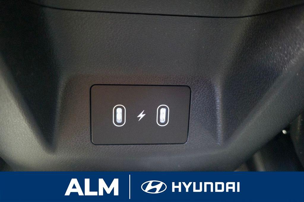 New 2026 Phantom Black HYUNDAI SE FWD image 20