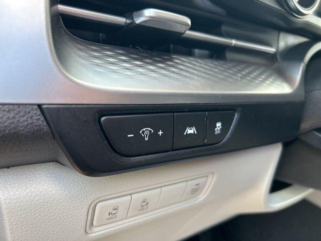 2024 Kia Carnival MPV LX Seat Package