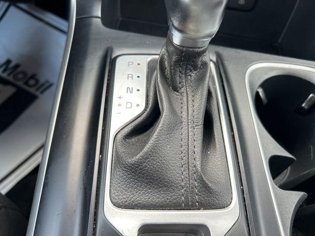 2024 Kia Carnival MPV LX Seat Package