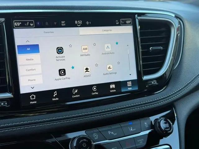 2026 Chrysler Pacifica Select AWD