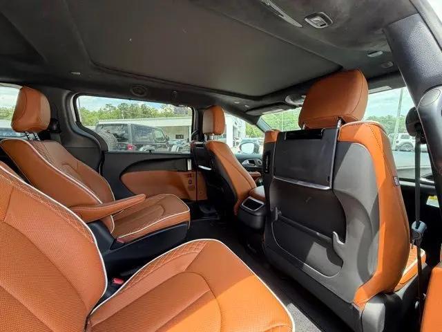 2026 Chrysler Pacifica Pinnacle AWD