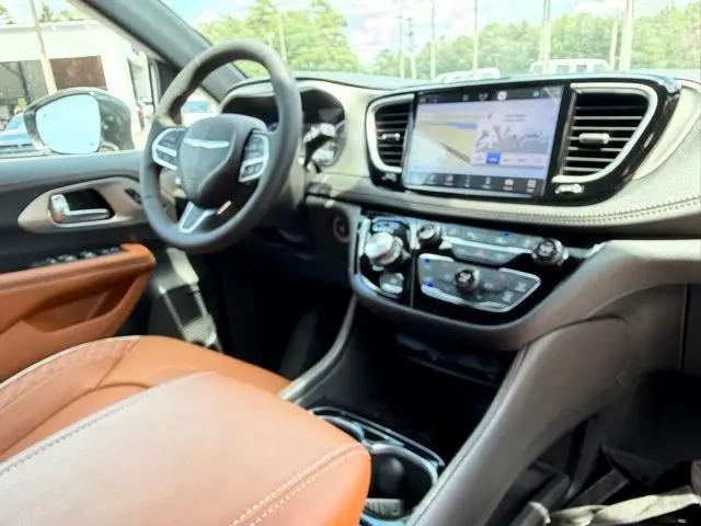 2026 Chrysler Pacifica Pinnacle AWD