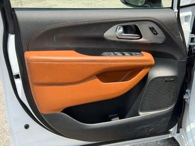 2026 Chrysler Pacifica Pinnacle AWD