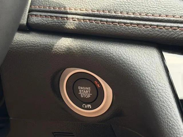 2026 Chrysler Pacifica Pinnacle AWD