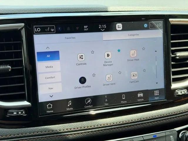 2026 Chrysler Pacifica Pinnacle AWD
