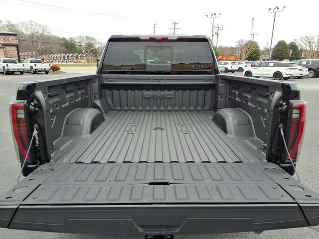 2026 GMC Sierra 2500HD Crew Cab, Standard Bed, AT4X, 4WD