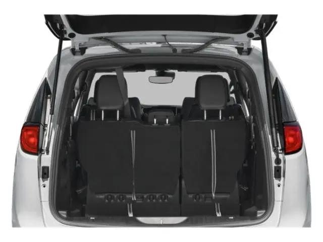 2026 Chrysler Voyager LX