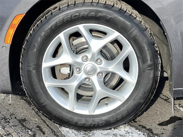 2017 Chrysler Pacifica Touring-L Plus