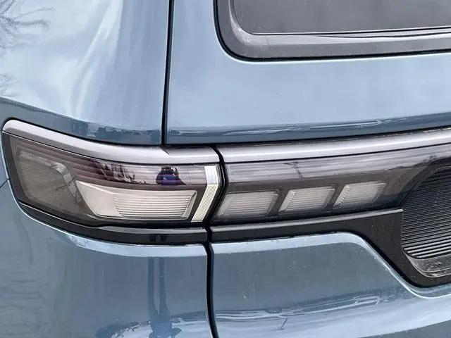 2026 Jeep Grand Wagoneer Limited Altitude 4x4