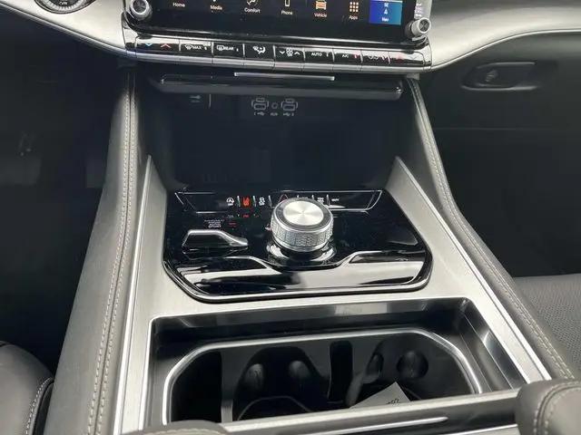 2026 Jeep Grand Wagoneer Limited Altitude 4x4