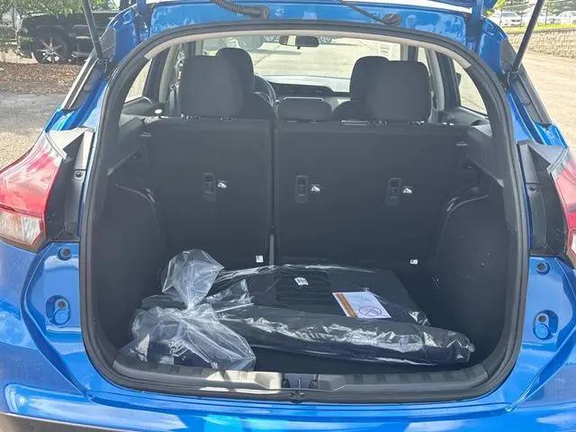 2025 Nissan Kicks S