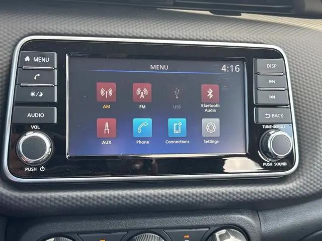 2025 Nissan Kicks S