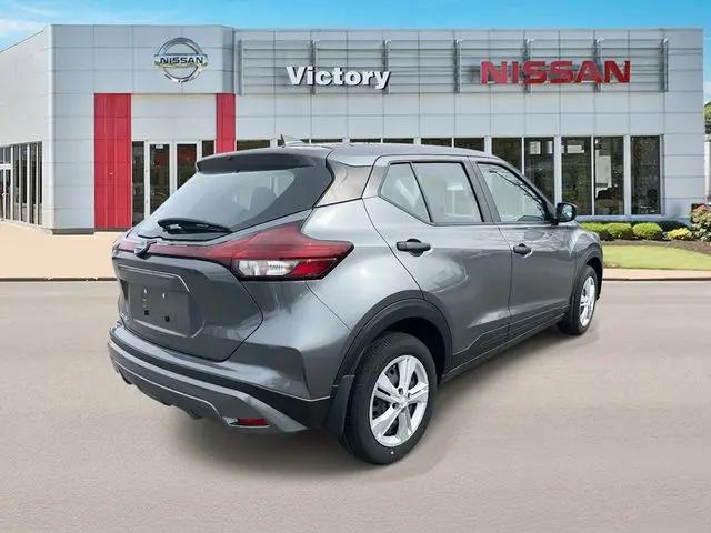 2025 Nissan Kicks S