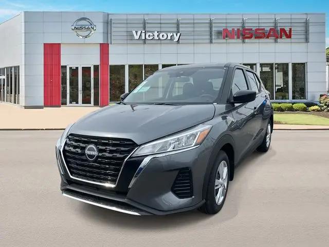 2025 Nissan Kicks S