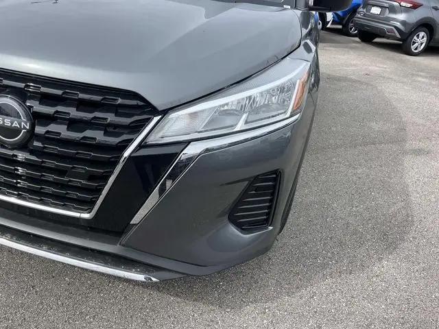 2025 Nissan Kicks S