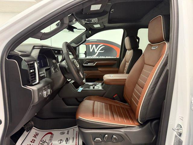 2026 GMC Sierra 2500HD Crew Cab, Standard Bed, Denali Ultimate, 4WD