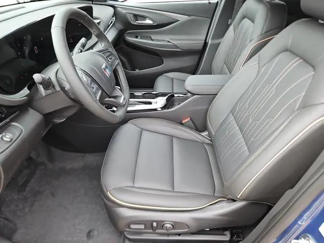 2026 Buick NV Avenir FWD