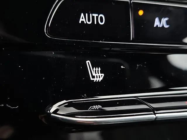 2026 Buick NV Avenir FWD