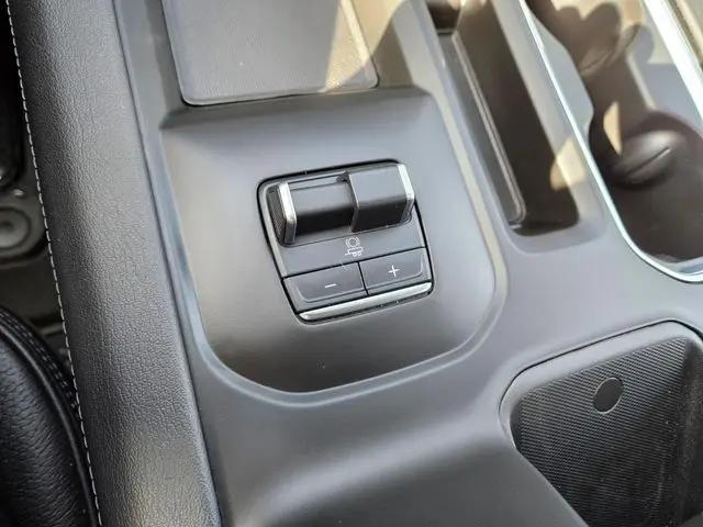 2025 GMC Sierra 3500HD Crew Cab, Long Bed, Denali DRW, 4WD
