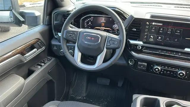 2026 GMC Sierra 2500HD Crew Cab, Standard Bed, SLE, 4WD