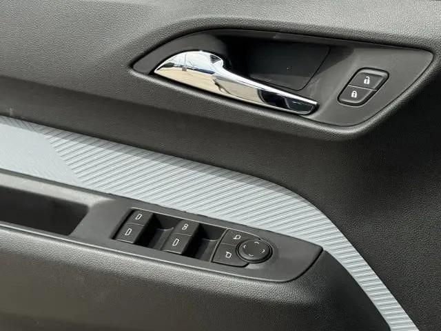 2027 Chevrolet Bolt LT FWD