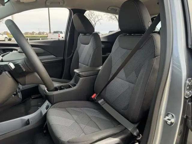 2027 Chevrolet Bolt LT FWD