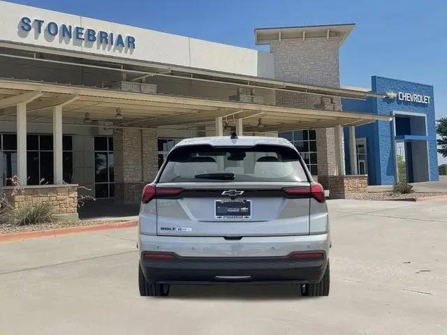 2027 Chevrolet Bolt LT FWD