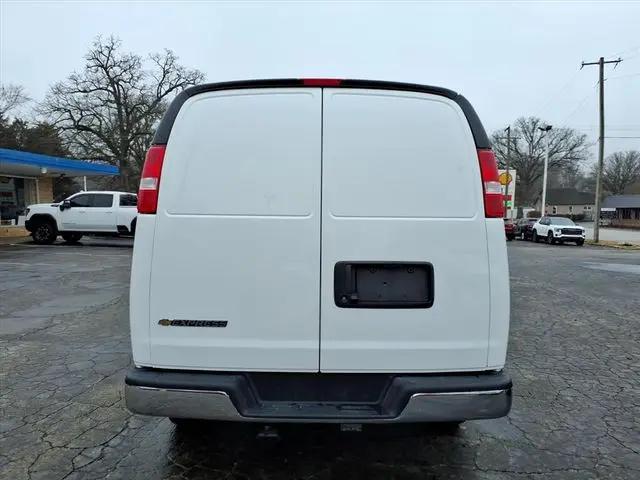 2026 Chevrolet Express Cargo Van 2500 Regular Wheelbase, WT, RWD