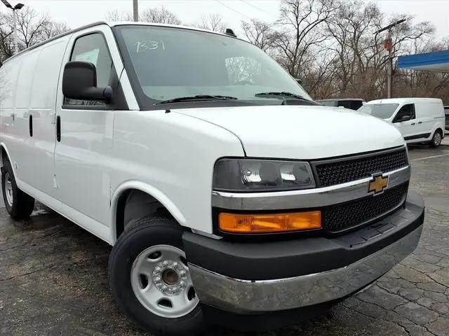 2026 Chevrolet Express Cargo Van 2500 Regular Wheelbase, WT, RWD
