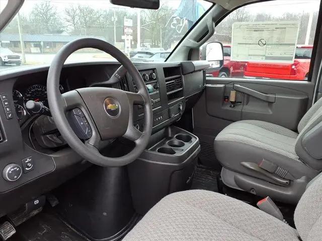 2026 Chevrolet Express Cargo Van 2500 Regular Wheelbase, WT, RWD