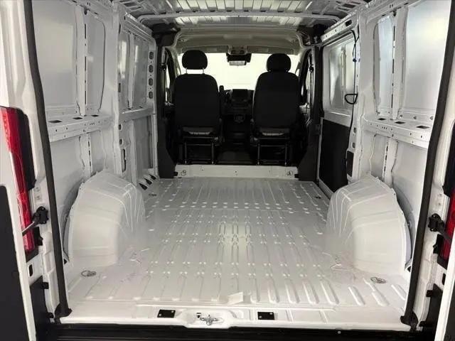2026 Ram ProMaster Cargo Van Tradesman Low Roof 118" WB w/Pass Seat