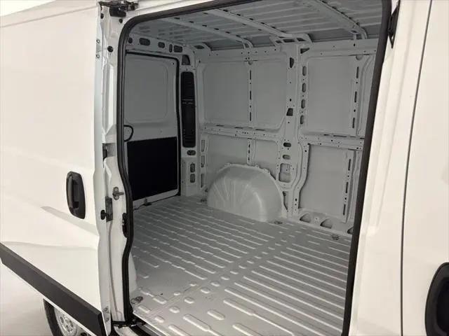 2026 Ram ProMaster Cargo Van Tradesman Low Roof 118" WB w/Pass Seat