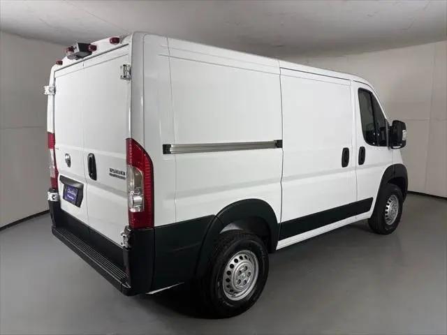 2026 Ram ProMaster Cargo Van Tradesman Low Roof 118" WB w/Pass Seat