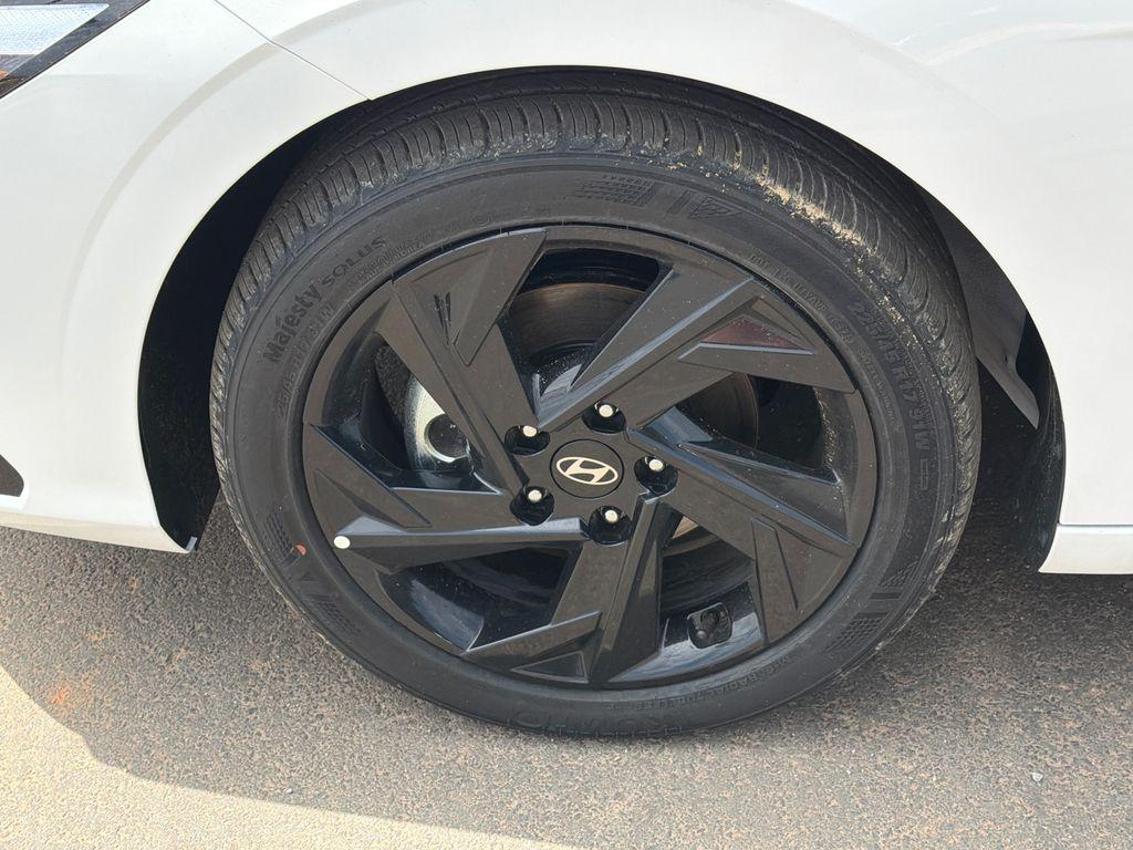 New 2026 White HYUNDAI SEL Sport image 12