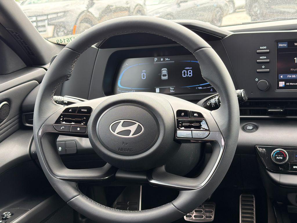 New 2026 White HYUNDAI SEL Sport image 24