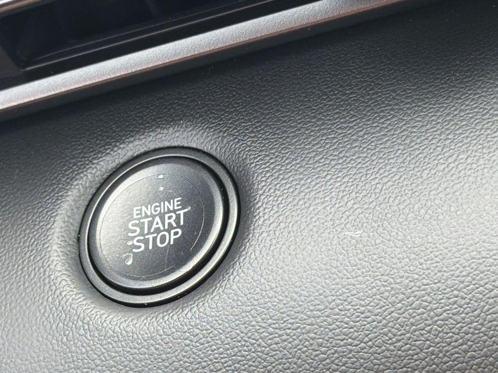 New 2026 White HYUNDAI SEL Sport image 30