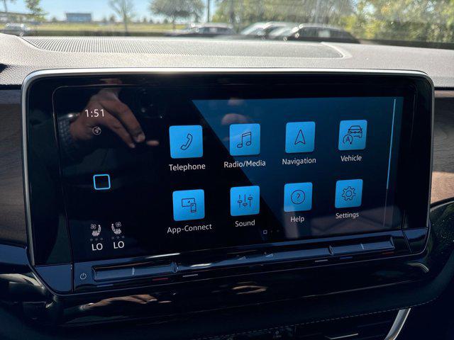 2026 Volkswagen Atlas SE with Technology