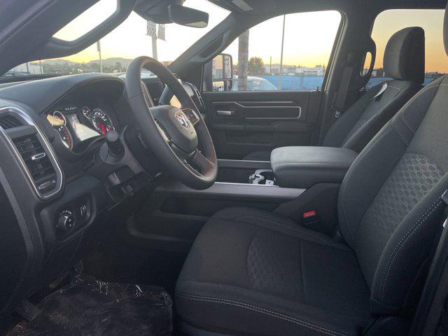 2026 Ram 3500 Big Horn Crew Cab 4x4 8 Box