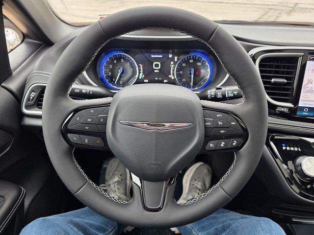 2026 Chrysler Pacifica Select AWD