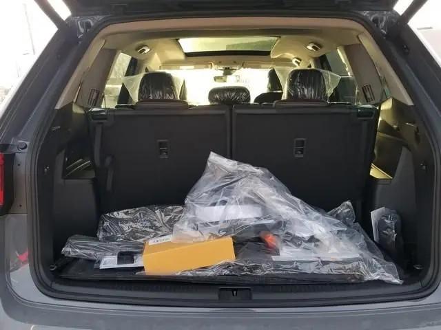 2026 Volkswagen Atlas Peak Edition